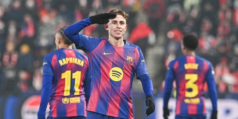 Gelandang Barcelona, Fermin Lopez, merayakan golnya dalam pertandingan Liga Champions antara Slavia Praha dan FC Barcelona di Praha, Republik Ceko pada 21 Januari 2026.