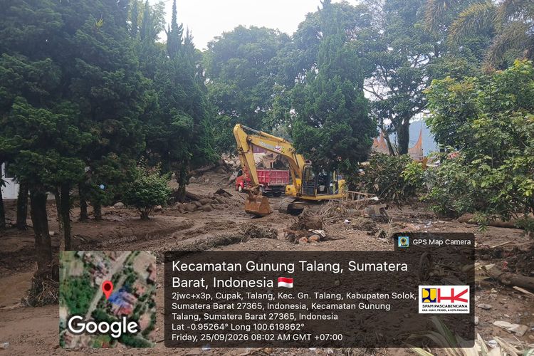 Jaringan Pipa Air Minum Rusak Diterjang Banjir, 3 Mobil Tangki Didatangkan ke Solok