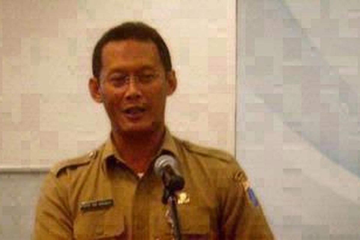 Kadisdik DKI Jakarta Taufik Yudi Mulyanto menyatakan sedang melakukan proses verbal untuk surat teguran kepada kepala-kepala sekolah terkait temuan Badan Pemeriksa Keuangan (BPK) Perwakilan Jakarta berupa indikasi dan potensi kerugian negara/daerah sedikitnya Rp 5,7 miliar di 7 sekolah di DKI Jakarta.