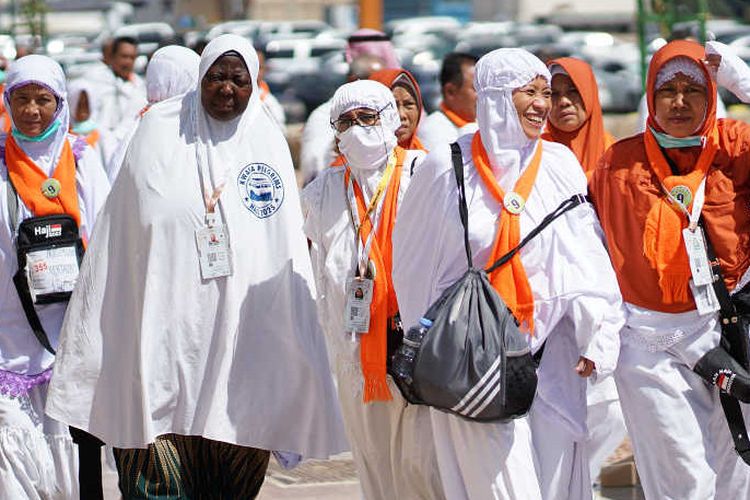 Rombongan jemaah haji Indonesia terakhir yang akan bertolak dari Bir Ali menuju Mekkah, Arab Saudi, Minggu (25/5/2025.