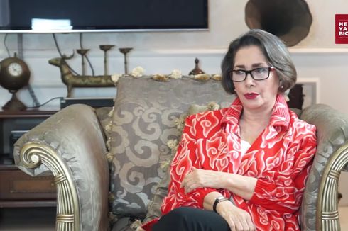 Widyawati Kenang Kembali Memori Indah dengan Sophan Sophiaan