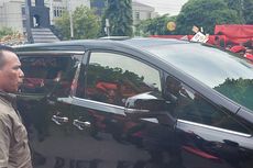 Usai Megawati Lewat di Karpet Merah, Kader PDI-P di Semarang Berebut Foto