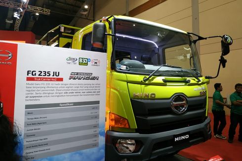 Hino Rilis Truk Khusus Angkut Mobil dan Sepeda Motor