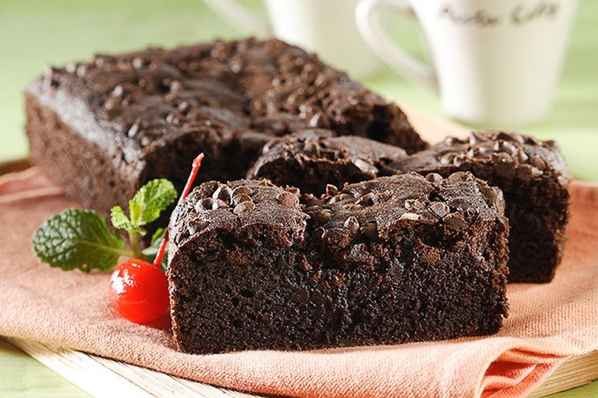 Ilustrasi brownies panggang dengan tapai.