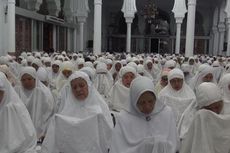 Suasana Haru Warnai Zikir dan Doa Peringatan 10 Tahun Tsunami Aceh