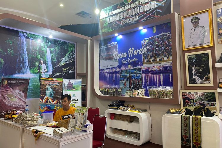 Stand destinasi wisata lokal di Gebyar Wisata Nusanta (GWN) Expo 2023 yang digelar 8-11 Juni 2023 di Smesco Exhibition Hall, Jakarta Selatan. 