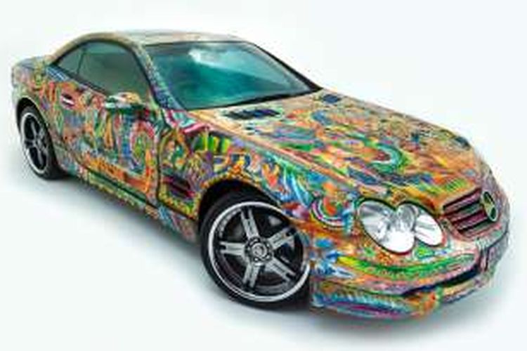 Spirit of Wayang, karya seni Nasirun yang dilukiskan pada mobil Mercedes Benz SL 500