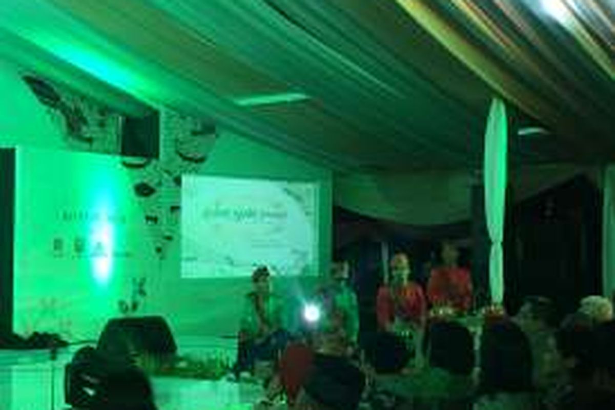 Perkusi Dol hadir melengkapi pembukaan acara Selisik Batik Pesisir, Pameran dan Pasar Batik di Bentara Budaya Jakarta, Selasa (4/10/2016).