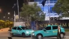 Dua Taksi Green SM Saling Tabrak di PIK Jakut, Berawal dari Serobot Jatah Penumpang