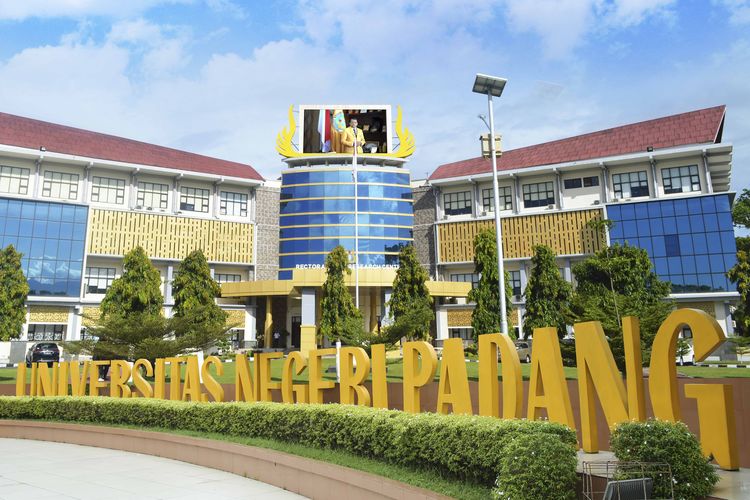 Universitas Negeri Padang, salah satu Perguruan Tinggi terbaik di Padang.