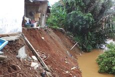 Rumah Tergerus Longsor, 2 Perempuan Hanyut di Ciliwung 