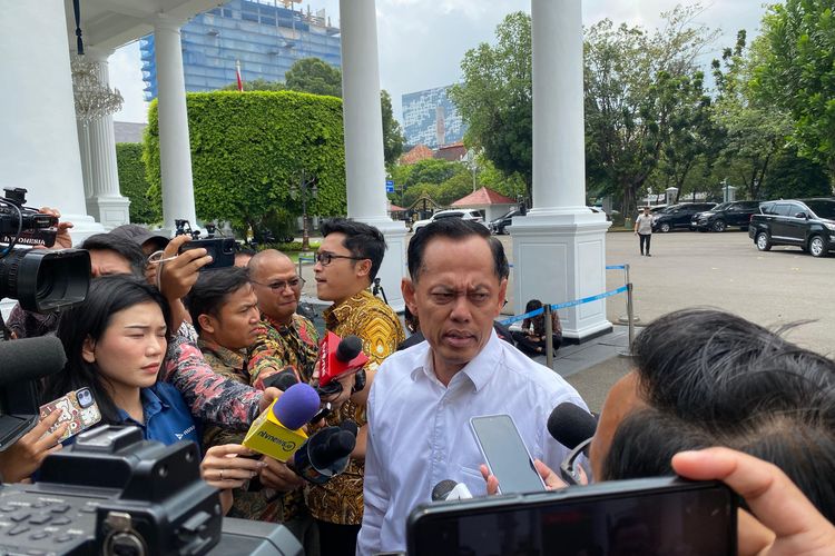 Siapa Bakal Jadi Menko Polkam? Kepala Bappisus Sebut Mensesneg yang Umumkan