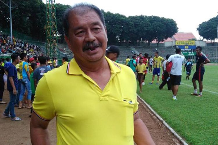 Pelatih Perseru Serui Yusak Sutanto, usai mendampingi tim asuhannya beruji coba lawan Persegres Gresik United.