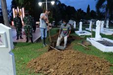 Petugas Gali Kubur Siapkan Proses Pemakaman Wali Kota Tanjungpinang di TMP Batu 5