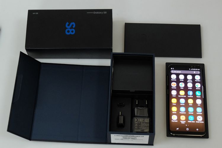 Paket kotak pembelian Galaxy S8