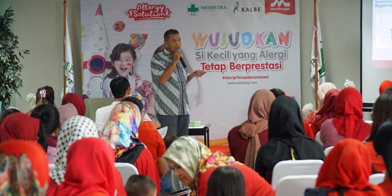 Pekan Alergi Morinaga dilakukan dengan memberikan seminar kesehatan di beberapa kota di Indonesia.