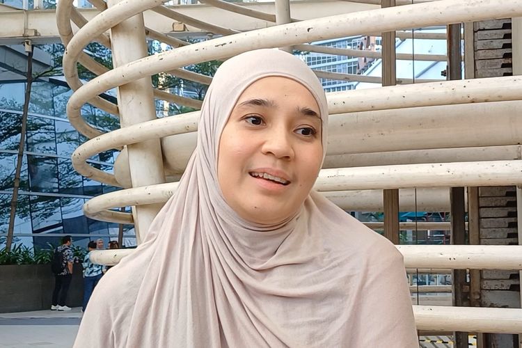 Dhini Aminarti: Handuk, Odol, Taruh Barang Sembarangan Itu Masalah Dimas Seto Tiap Hari