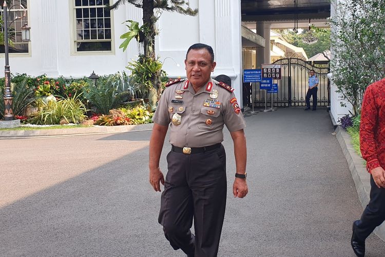 Irjen Firli Bahuri bertemu Presiden Joko Widodo di Istana Kepresidenan, Jakarta, Rabu (20/11/2019). Firli datang ke Istana bersama puluhan anggota TNI atau Polri lain yang akan mendapat kenaikan pangkat. 