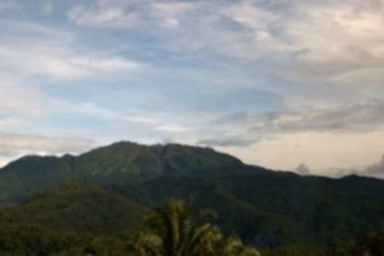 Status Gunung Awu di Sangihe Sulut Siaga, Warga Diminta Tak Beraktivitas di Radius 4 Km