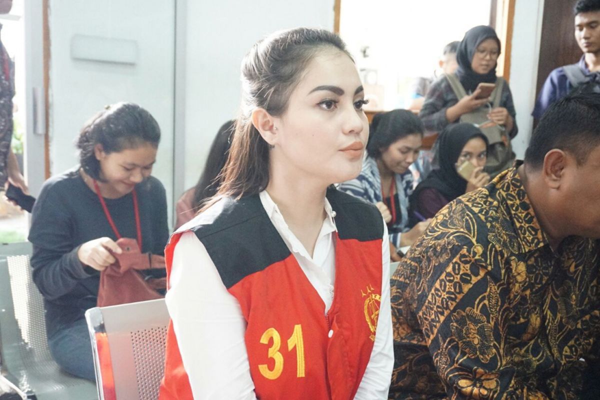 Artis Jennifer Dunn saat menjalani sidang tuntutan di Pengadilan Negeri Jakarta Selatan, Kamis (24/5/2018).