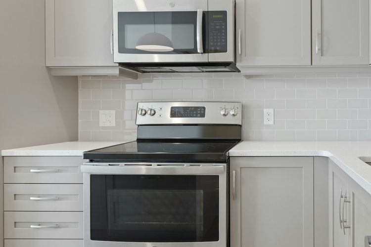 Ilustrasi microwave.