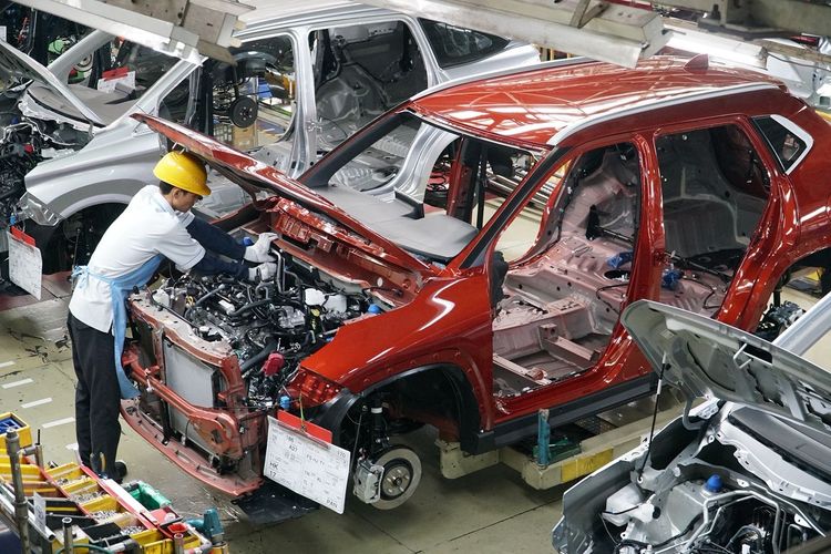 Pabrik mobil PT Toyota Motor Manufacturing Indonesia (TMMIN) di Karawang, Jawa Barat.