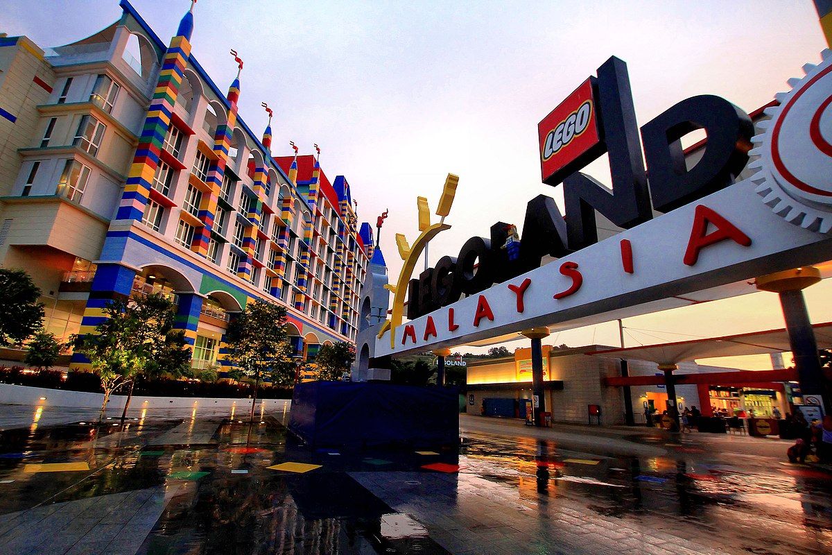 Ilustrasi Legoland Malaysia Resort. Lego Group menginvestasikan sekitar 2,8 juta dollar Amerika Serikat (sekitar Rp 47,32 miliar) ke dalam empat proyek penghapusan karbon.