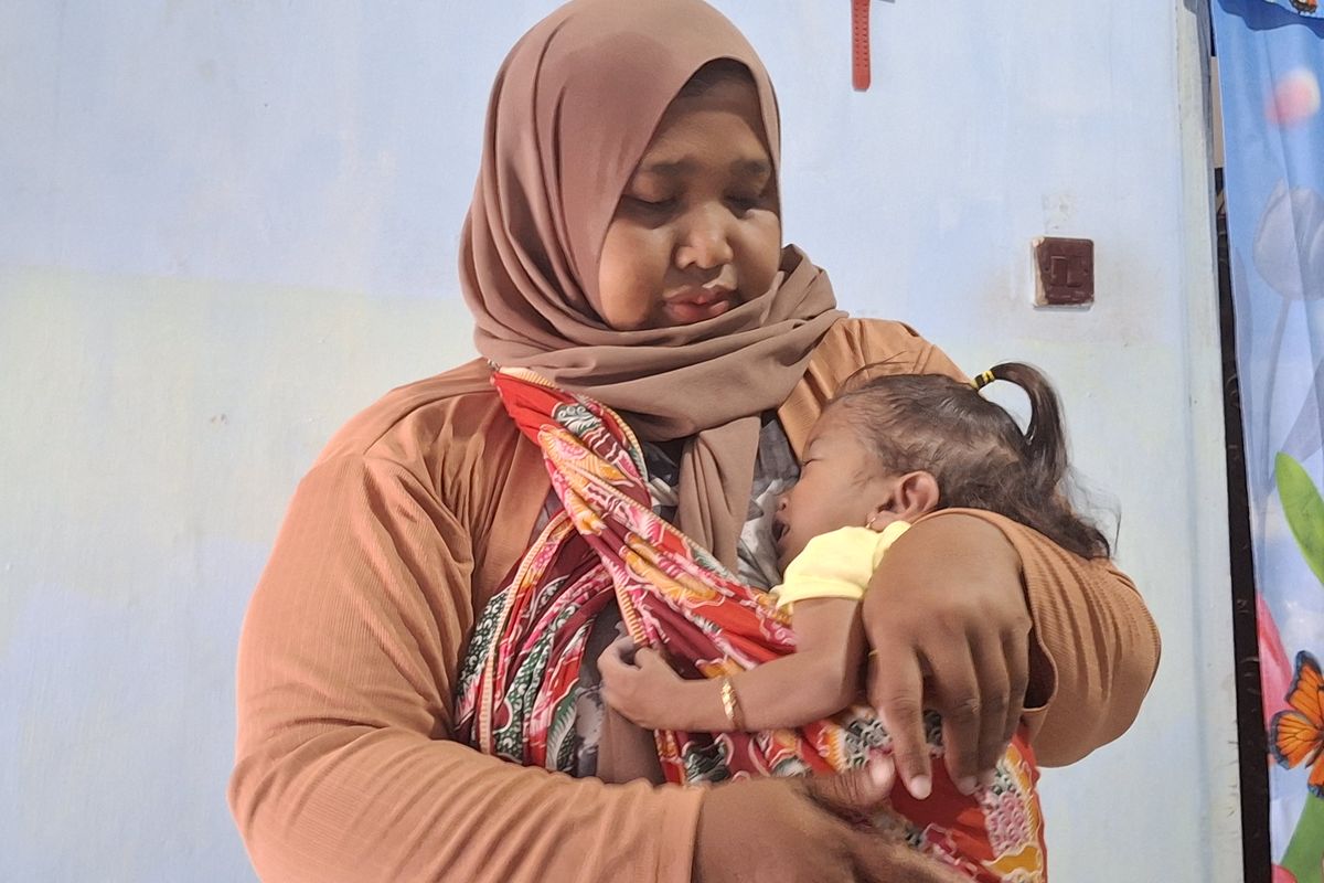 Bayi Aminah lemas digendongan ibunya