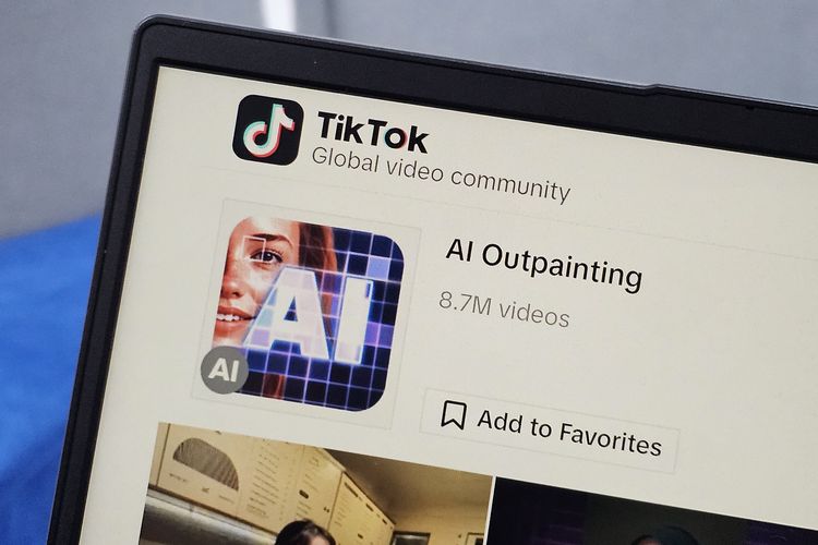 Ilustrasi AI Outpainting filter di TikTok. Filter ini memungkinkan pengguna menyulap fotonya menjadi ultrawide.