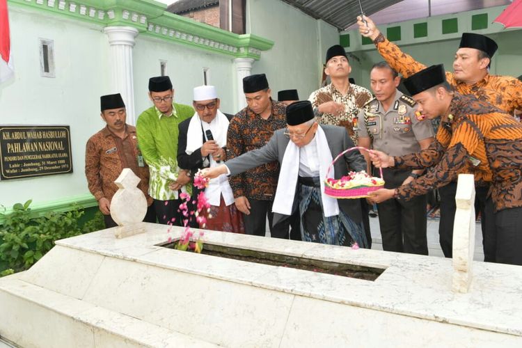 Wakil Presiden Maruf Amin berziarah ke makam KH Wahab Chasbullah