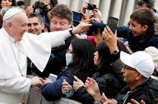 Vatikan Enggan Berkomentar Terkait Kondisi Kesehatan Paus Fransiskus