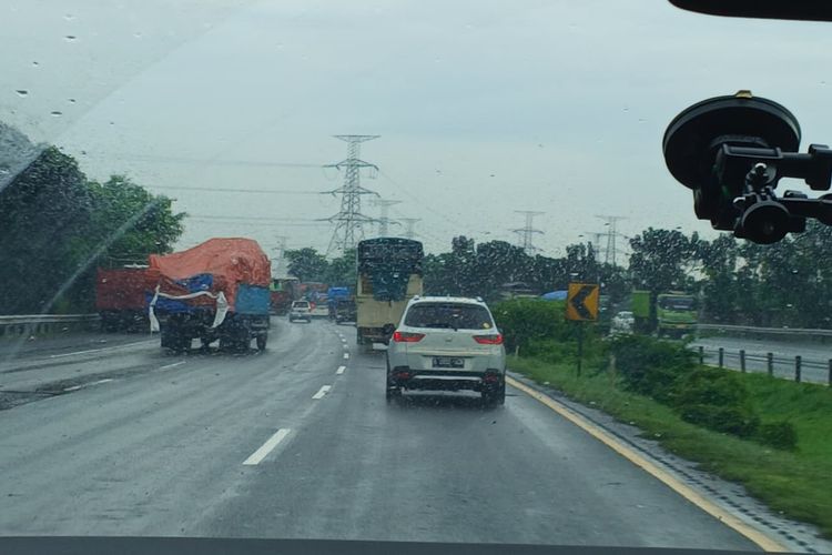 Berhenti di Bahu Jalan, Sopir Truk Dianiaya Petugas Tol Tangerang-Merak, Uangnya Juga Dirampas