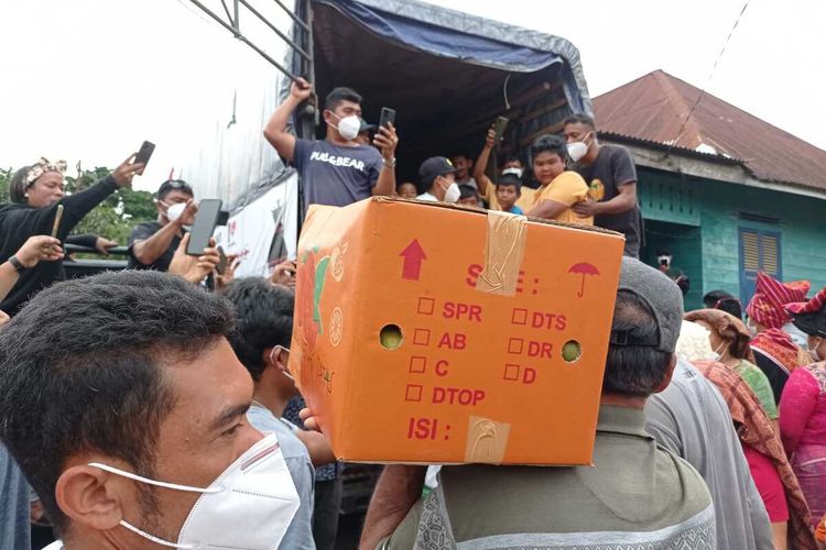 Masyarakat Liang Melas Kirim Oleh-oleh Jeruk 3 Ton Untuk Presiden Jokowidodo