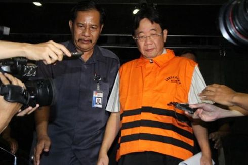 Ketua MA Benarkan Hakim Timur Manurung Bertemu Bos Sentul City