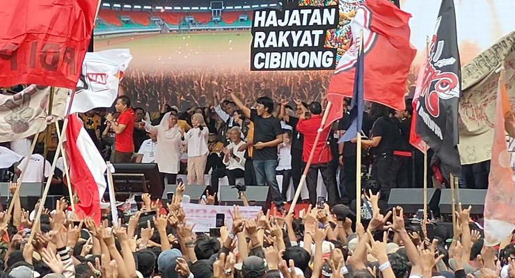 Disambut Lagu "Pesawat Tempurku" Saat Hadiri Kampanye Akbar di Cibinong, Ganjar: Kalau Liriknya Agak "Nyinggung", Jangan Baper