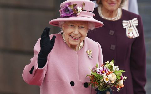 Britain’s Queen Elizabeth II, Britain’s Longest-Serving Monarch, Dies at 96