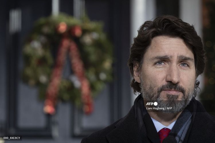 Canadian Prime Minister Justin Trudeau speaks during a Covid-19 briefing at the Rideau Cottage in Ottawa, Ontario, on December 18, 2020. (Photo by Lars Hagberg / AFP)