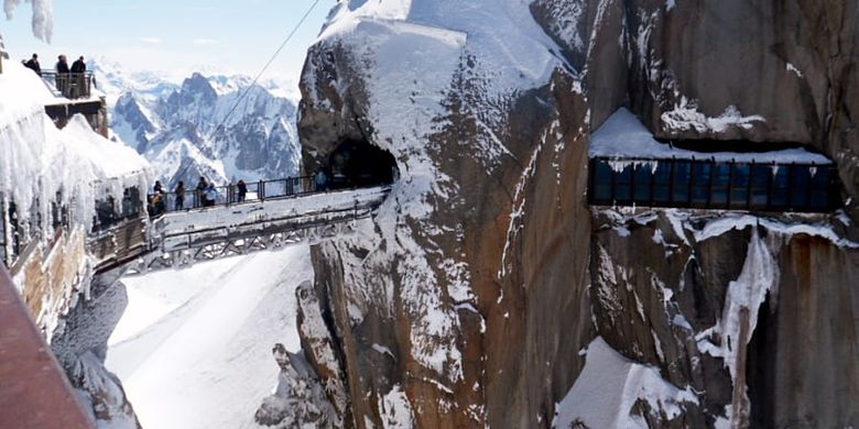 Aiguille du Midi Bridge