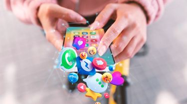 Soal Pembatasan Medsos, Menkomdigi: Teknologi Bukan Menumbalkan Anak-anak