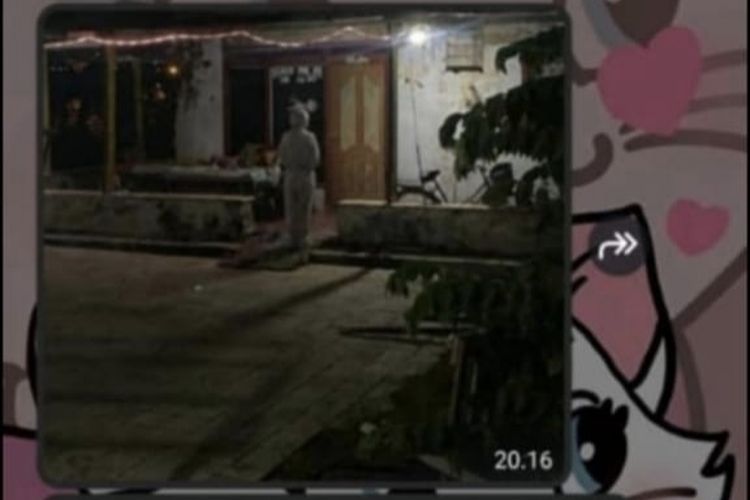 Heboh Foto Pocong Bawa Celurit di Pamekasan, Ini Faktanya