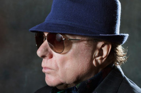 Lirik dan Chord Lagu And It Stoned Me - Van Morrison