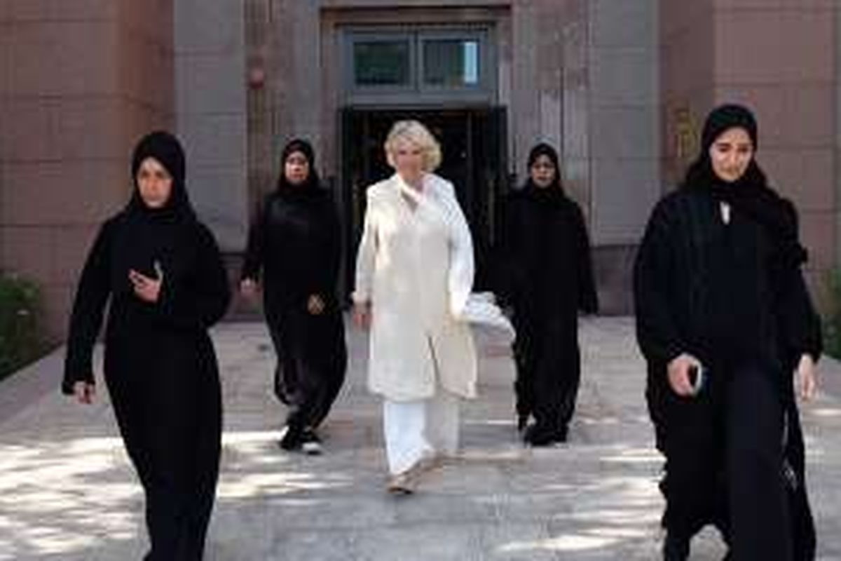 Camilla Parker-Bowles dikawal 