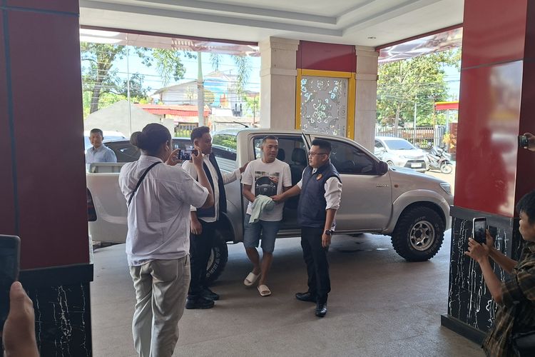 Gelapkan BPKB Mobil untuk Judol dan Bayar Utang, Pemilik Showroom di Bengkulu Ditangkap Polisi