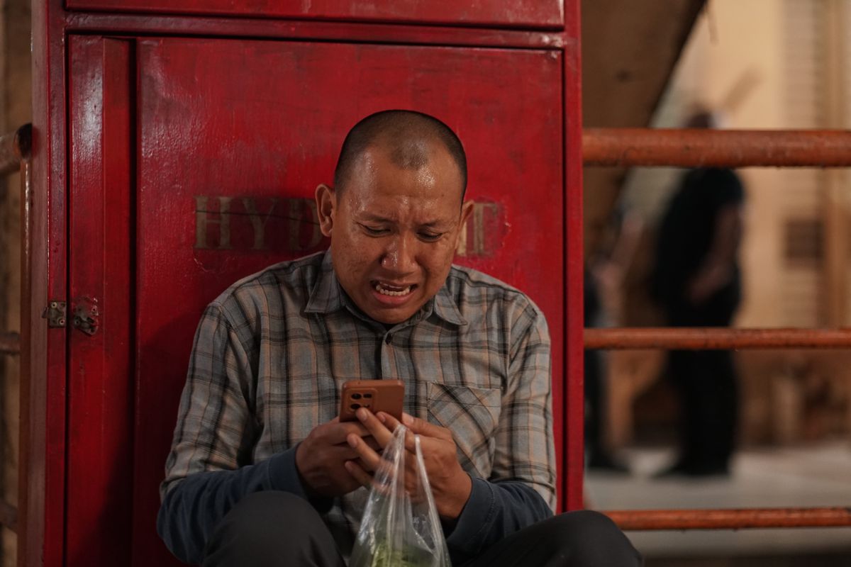 Oki Rengga Tolak Stuntman, Alami Memar di Tangan demi Film Horor Komedi