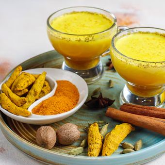 ilustrasi jamu. Ramuan itu dikenal dengan nama jamu, sebuah warisan pengetahuan tradisional yang telah menjadi bagian dari peradaban Nusantara sejak berabad-abad lalu.