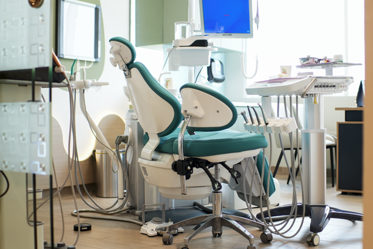 Mayapada Dental Care Hadirkan Teknologi untuk Percepat Pembuatan Gigi Palsu