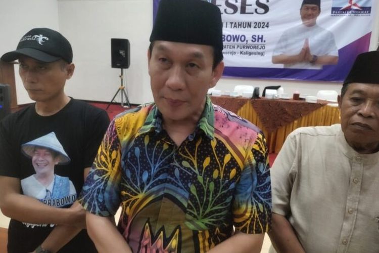 RESTU SBY: Ketua DPC Partai Demokrat Kabupaten Purworejo, Yophi Prabowo mengeklaim sudah mendapat restu dari Ketua Majelis Tinggi Demokrat Susilo Bambang Yudhoyono (SBY) untuk maju dalam bursa pemilihan bupati (Pilbup) pada Pemilihan Kepala Daerah (Pilkada) serentak 2024 mendatang. 
