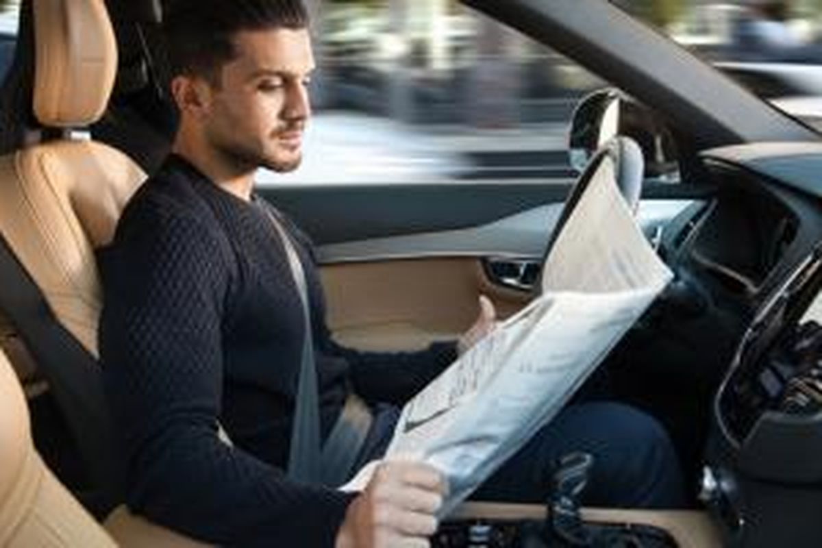 Volvo IntelliSafe Auto Pilot akan semakin mudah dioperasikan.