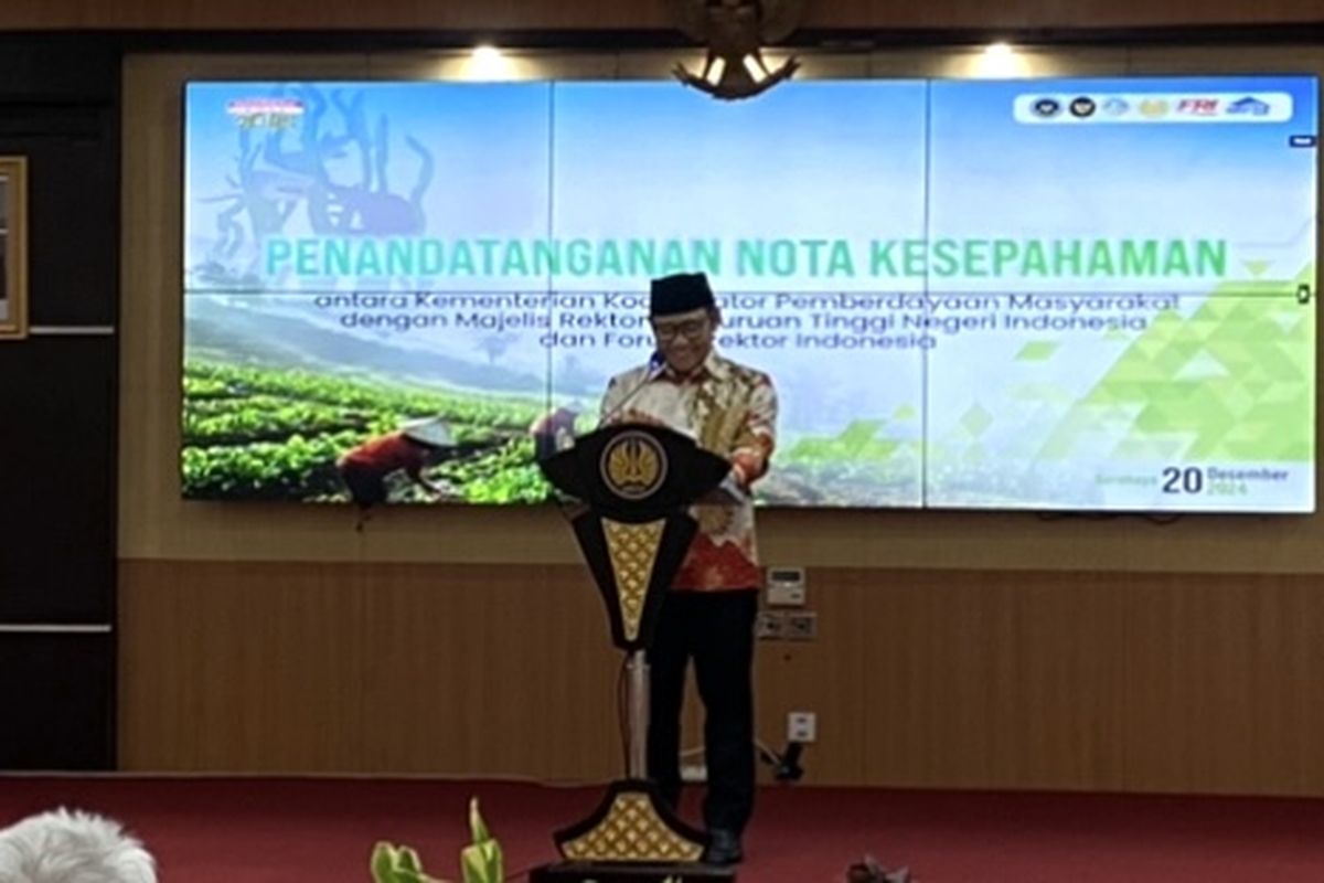 Menteri Koordinator Bidang Pemberdayaan Masyarakat Muhaimin Iskandar (Cak Imin) di Unesa, Jumat (20/12/2024).