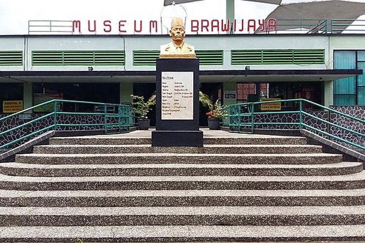 Museum Brawijaya di Kota Malang.  Salah satu pilihan wisata Malang murah buat liburan akhir tahun. 
